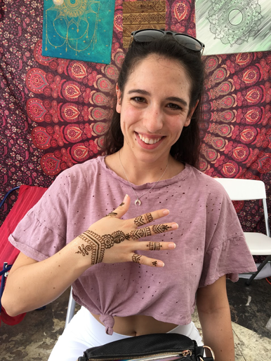 A safe and organic henna tattoo in miami
