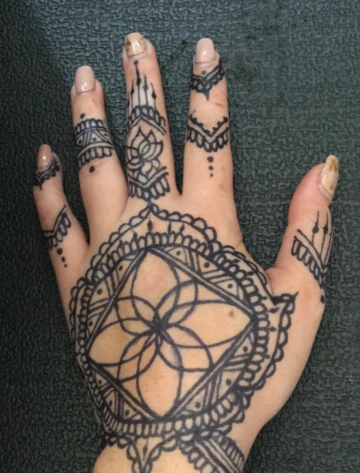 This is a good henna tattoo when it has been well taken care of